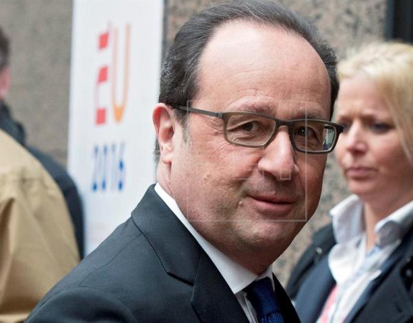 Hollande roza su mínimo histórico de popularidad con el 13 % de aprobación
