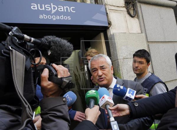 Pineda mandó redactar una noticia 