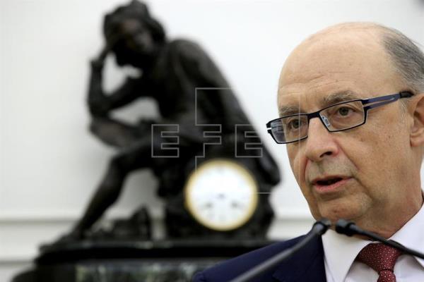 Montoro: el déficit se queda en el 5 % del PIB por cambios en el uso radioléctrico