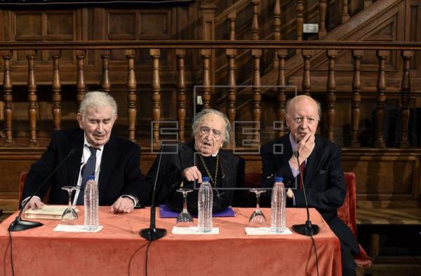 Los Premios Cervantes reivindican la poesía y la ética en el Quijote