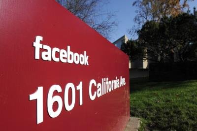 Nuevo sistema de Facebook describe a ciegos las fotos en la red social