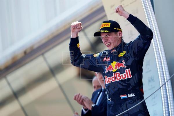Verstappen vence y hace historia en el Gran Premio de España