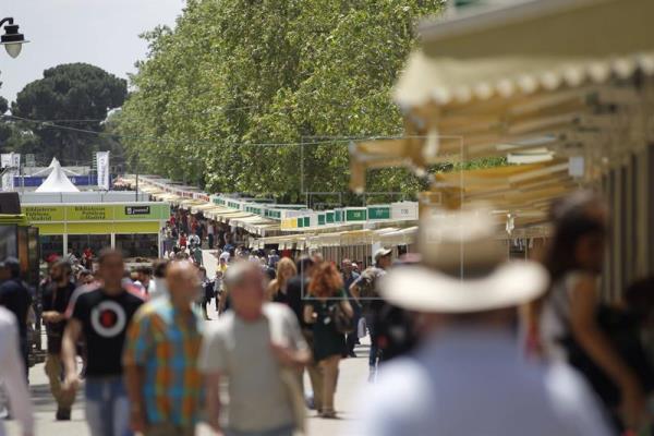 Las novedades, los fundamentales y los libros de éxito ya están en la Feria