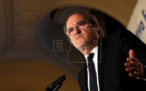 Gabilondo (PSOE) pide interpretar la ley de otra forma para no prohibir esteladas