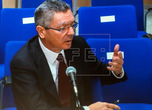 El abogado de Torres insulta a Ruiz-Gallardón: «Este tío es idiota»