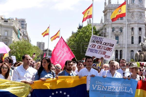 El PP, C's y UPyD respaldan una marcha en contra del presidente de Venezuela