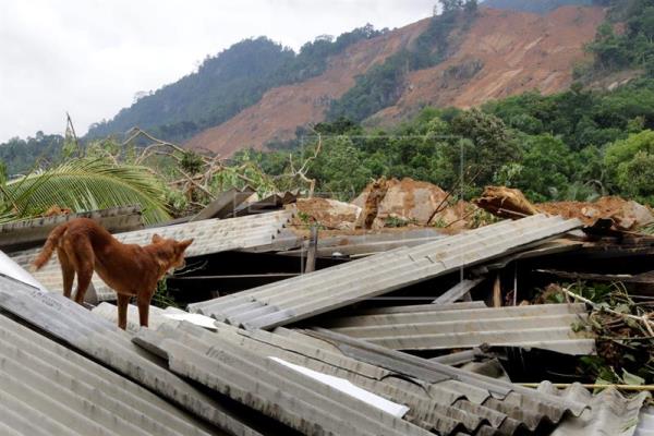 Ascienden a 92 los muertos por lluvias con 109 desaparecidos en Sri Lanka
