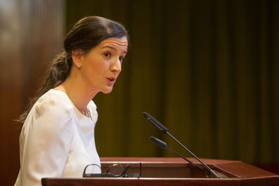 Sonsoles Arias, doctora por la Universidad de Navarra, premio nacional de Derecho Constitucional