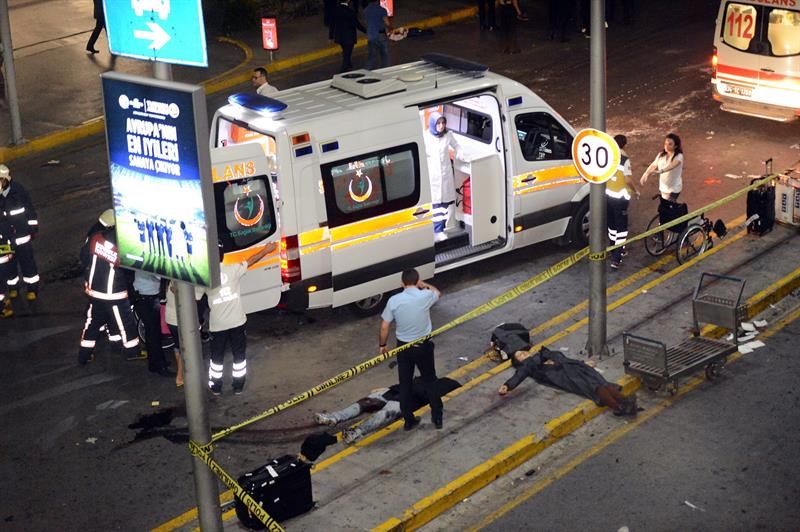 Turquía apunta al Estado Islámico como probable autor del atentado de Estambul