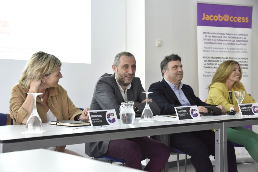 Jacob@ccess se presenta en Pamplona en busca de la «accesibilidad del Camino de Santiago»