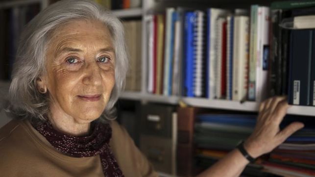Clara Janés: 