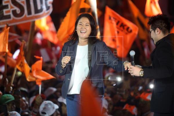 Fujimori ofrece reconciliación y Kuczynski pide votar por la democracia en Perú