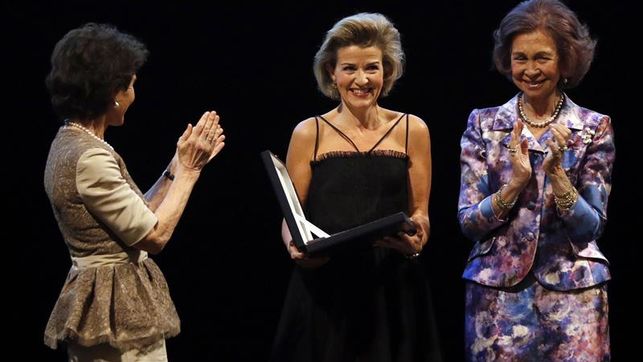 Doña Sofía entrega Premio Yehudi Menuhin a la violinista Anne-Sophie Mutter