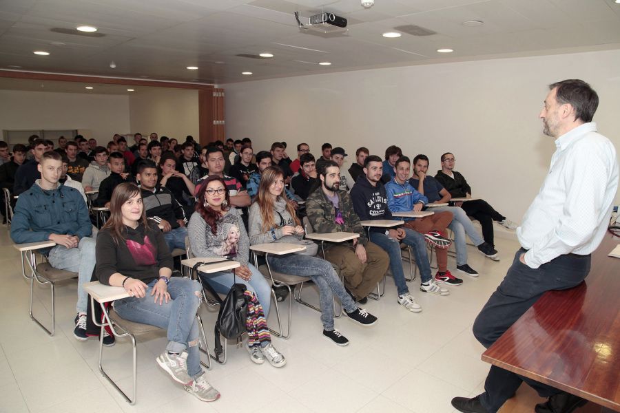 60 jóvenes inician hoy su formación en la Escuela Taller de Empleo de Polirrehabilitación del Ayuntamiento de Pamplona