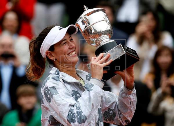Muguruza vence a Williams y gana en Roland Garros su primer Grand Slam