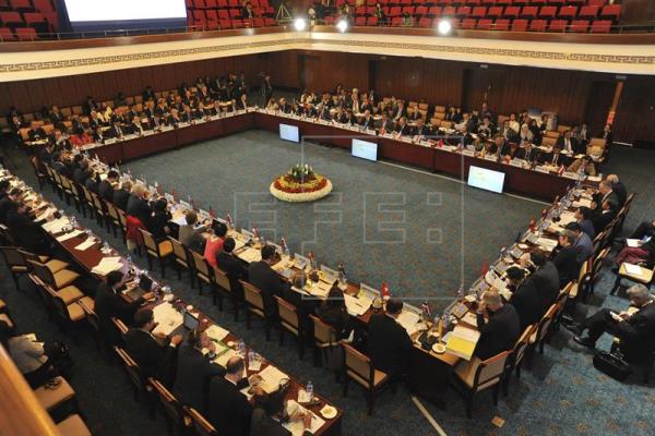 Asia y Europa estrechan lazos económicos para potenciar sus finanzas
