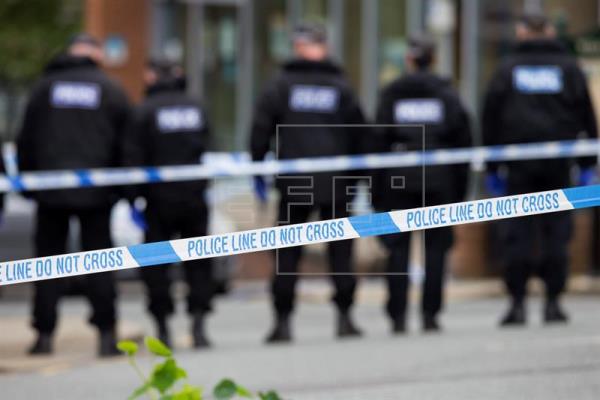 La Policía británica revisa la seguridad de los diputados tras el asesinato de Jo Cox