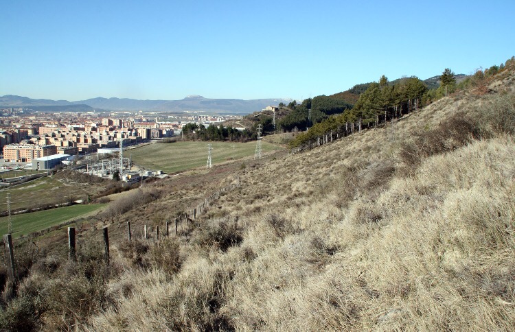 Se necesitan voluntarios para limpiar este sábado el monte Ezkaba, un espacio de gran valor natural para la ciudad