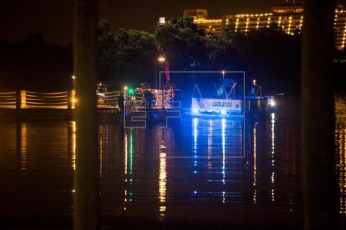 La Policía de EE.UU. busca a un niño de dos años arrastrado al agua por un caimán