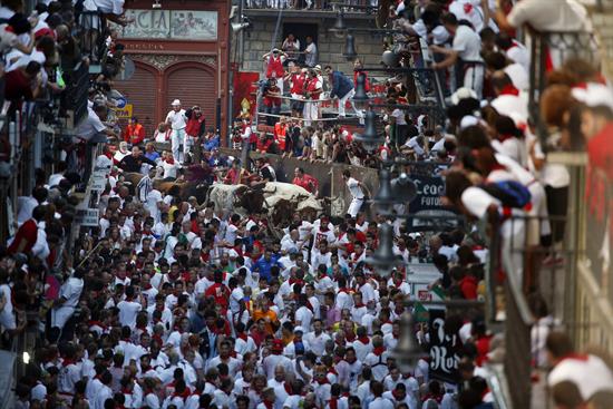Primer encierro de San Fermin 2016: Rápido pero deja cuatro corredores trasladados al Complejo Hospitalario