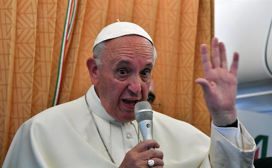El papa anima a sus misioneros a llevar la fe a 