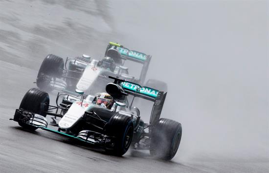 Hamilton gana en Silverstone por delante de Rosberg y Verstappen