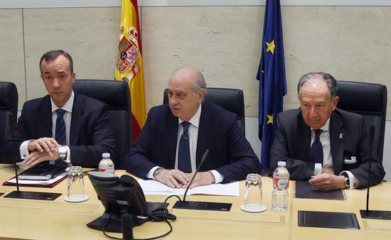 Interior refuerza fronteras, aeropuertos y zonas turísticas tras el atentado en Niza