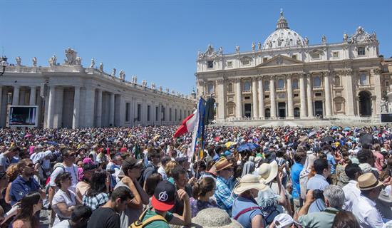 El Papa pone orden en los conventos de clausura con una nueva Constitución