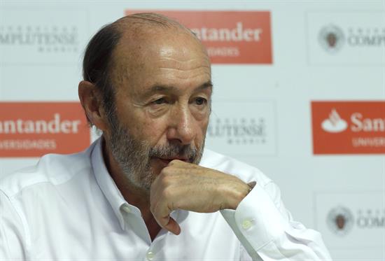 Rubalcaba: Hay que hacer una política grande abierta a todos los partidos