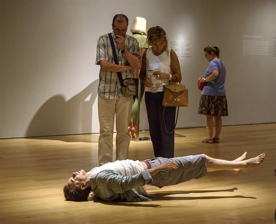 Bilbao estrena una impactante retrospectiva sobre escultura hiperrealista