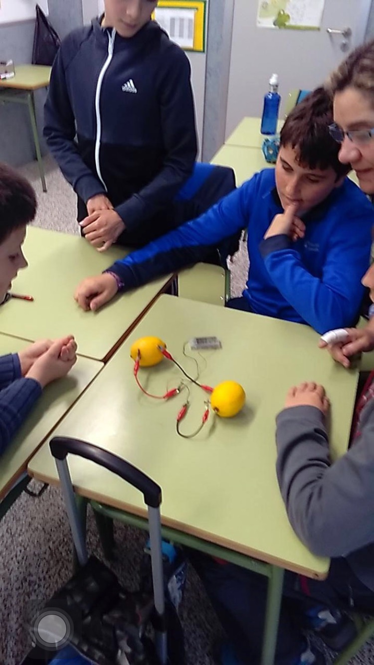 Más de 3.300 escolares de Primaria y Secundaria han participado este curso en los talleres del programa municipal ‘Descubre la energía y cuéntalo’