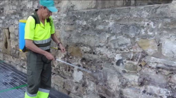 El Ayuntamiento aplicará un repelente de orines en San Fermín 16