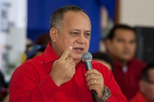 Maduro amenaza a la oposición y dice que actuará con más fuerza que Erdogan