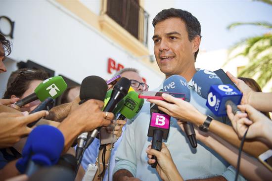 Sánchez dice que el «no» del PSOE a investidura de Rajoy es «un si al cambio»