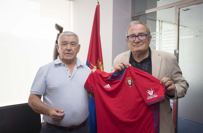 Osasuna lucirá a Victorino Vicente en su manga