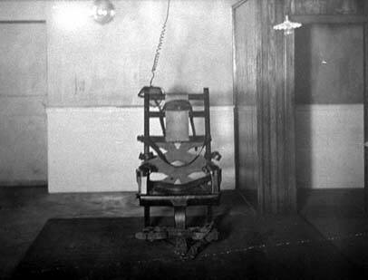 El primer ejecutado por silla eléctrica que permanece vivo durante 17 segundos