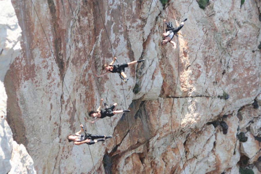 AGENDA: 5, 12 y 19 de agosto, en la muralla del Baluarte de Guadalupe (Pamplona), IV edición del festival de danza vertical
