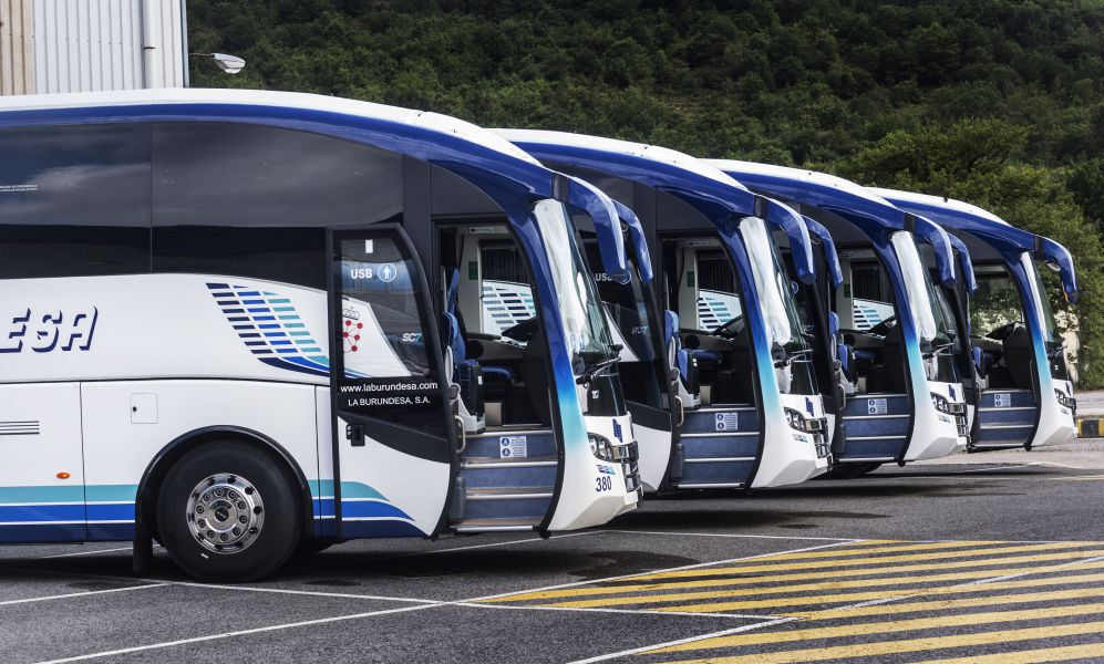 La Burundesa de Navarra adquiere cuatro nuevos autocares a Sunsundegui