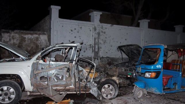 Asciende a 22 el número de muertos en un atentado con coche bomba en Somalia