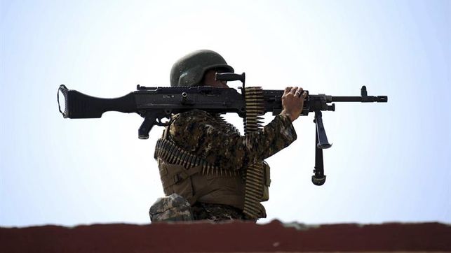 Al menos 325 muertos y civiles atrapados tras cuatro días de asalto a Ghazni
