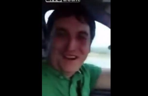 Vídeo: Terrible accidente a 170 km/h por grabarse conduciendo sin manos