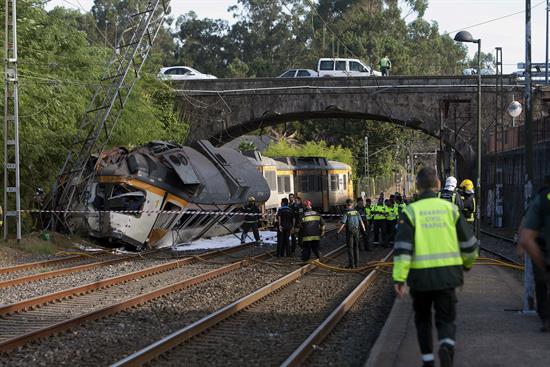 Cuatro muertos y 49 heridos en el accidente ferroviario de O Porriño