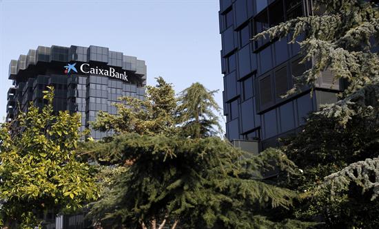 La CNMV levanta la suspensión sobre CaixaBank