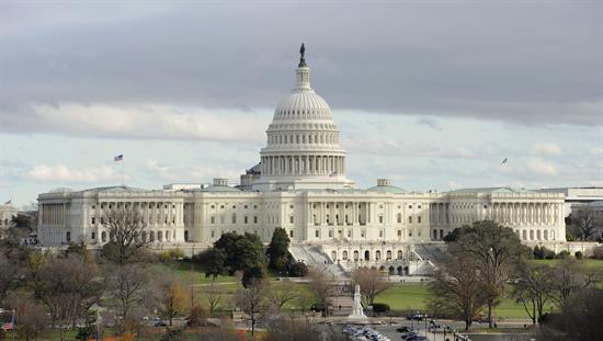 El Congreso de EEUU aprueba la financiación temporal del Gobierno y un fondo para el zika