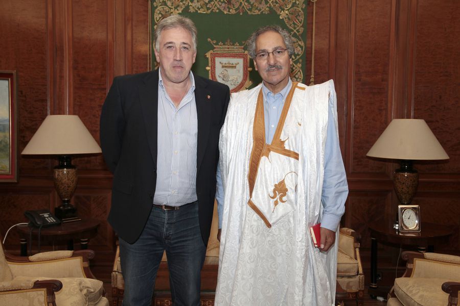 El alcalde de Pamplona se entrevista con el nuevo ministro saharaui para la Cooperación