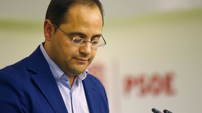 Luena acatará la decisión del Comité, aunque él apuesta por el «no» a Rajoy