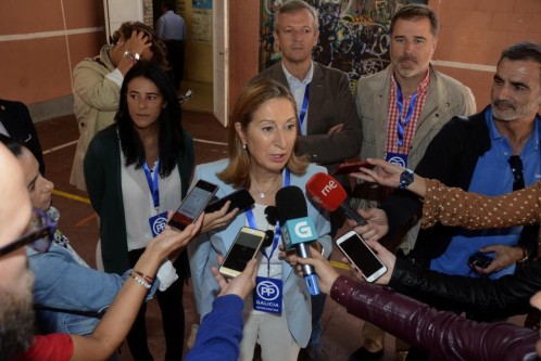 Pastor afirma que «nos jugamos mucho» este 25-S al decidirse la «estabilidad»