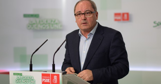 Críticos con Sánchez, con el PSOE andaluz al frente, rechazan convocar el Congreso
