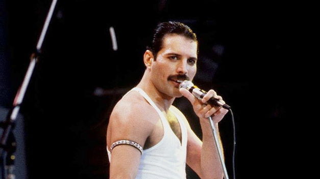 Se edita un álbum con conciertos y entrevistas de Queen para la BBC