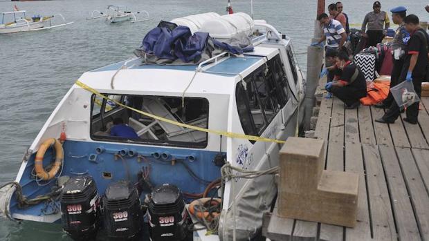 La policía indonesia confirma la muerte de una española en el accidente de un trasbordador en Bali